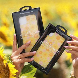 NIB Adelaine Morin x Wildflower Daisy iPhone 12 Pro Max Case